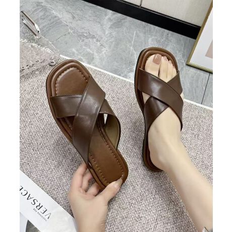 [^:yjqyfc8a]VvȃNXXgbvfUC͂̃tbgT_Bz[hfUCŁA芴̂闚SnByʂŏ_炩\[ŒԂ̕słKBfC[R[fɂ][gX^Cɂ}b`閜\ACeBfjV[gpcƍ킹āAJWAȉăR[fɁBOXJ[g⃏s[XƑgݍ킹āA炵bNXX^CɁBChpcƍ킹āÂ邱Ȃꂽ͋CɁBYɂāATCYdlقȂꍇ܂B