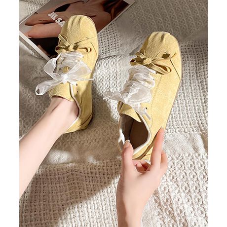 [^:yjshp3035a]@ׂȃ[X{Ƃ炩ȃJ[̃Xj[J[BK[bVȕ͋CȂAfC[ɎgJWA˔Ă܂B悢Ə_炩fނŁA₷ɂB_炩ȃJ[ŌvXĂACełBYɂāATCYdlقȂꍇ܂B