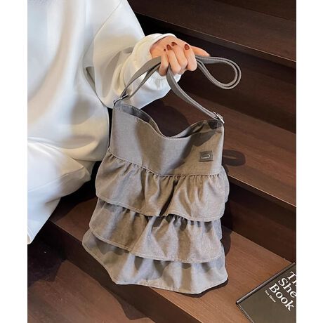 [^:yjypx2213a]ӂƍLtۓIȃV_[obOBÂ悢{[ŁAR[fɉ؂₩Ɨ̊vXĂK[[fUCłBobO{̂̓x[VbNȃtHň₷Aɂ͏[ɂ֗ȃXy[XBt͒iƂɓo悤ɔzuĂAő݊܂BR͒悭A|ɂ΂ߊ|ɂΉBs[XuEXƂ̑͂AfjX^Cɍ킹ĊÐh~bNXɂĂ@JtFAVbsOAqȂǁAɋC𔲂Ȃ̂ɂ߂̈iłBYɂāAfނdlقȂꍇ܂BYɂāATCYdlقȂꍇ܂B