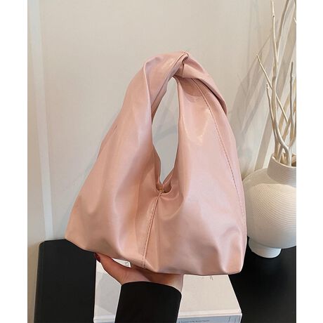 [^:yjctx1338016a]RȃMU[fUCANZgɂȂA_炩ȕ͋C̃nhobOB̊̂VGbgiŏ炵AŃR[fBl[g߂Ă܂B~j}Ȃ[͂AzEX}zERXȂǂoɕKvȃACe[B悢_炩Ǝ₷nhŁAfC[gɂ҂̃ACełBtH[}JWA܂ŕLV[Ƀ}b`AǂȑɂRɂȂޗDGȃ|CgobOłBYɂāATCYdlقȂꍇ܂B