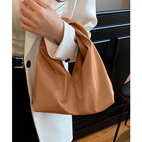 [^:yjctx1338016a]RȃMU[fUCANZgɂȂA_炩ȕ͋C̃nhobOB̊̂VGbgiŏ炵AŃR[fBl[g߂Ă܂B~j}Ȃ[͂AzEX}zERXȂǂoɕKvȃACe[B悢_炩Ǝ₷nhŁAfC[gɂ҂̃ACełBtH[}JWA܂ŕLV[Ƀ}b`AǂȑɂRɂȂޗDGȃ|CgobOłBYɂāATCYdlقȂꍇ܂B