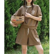 刺繍カットソーTシャツ＋ショートパンツ　セットアップ