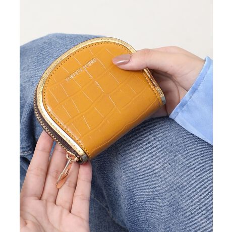 [^:MOwcp8313a]J[h܂Ƃ߂Ď^ׂtOgP[XłB^ŃobO̒ł΂Ȃ̂ŁA߂̃obO|PbgɓTCYȂ̂Ŏ^т₷TCYło₷֕^ŁAJ[h𕪂Ď[ł̂Ŏg₷łBlpɃTCh͏L߂ɂȂĂ̂ŏ̎[Ă܂BFWJLxȂ̂ŃobO̐Fƍ킹Av[gɂ߂łB