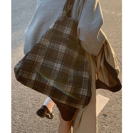 [^:yqbls51292a]̃g[gobÓAH~ɂ҂ȗ`FbÑfUC͂łB_炩݂̂fފŁAGߊ؂ɂX^COy߂܂BgɓKTCYŁAՂ̎[͂Ă܂B͌ɂ钷ŁA^тKłBɂ̓|PbgtĂA̎[ɂ֗BfC[g炨o܂ŁALV[Ŋ􂵂܂BYɂāATCYdlقȂꍇ܂B