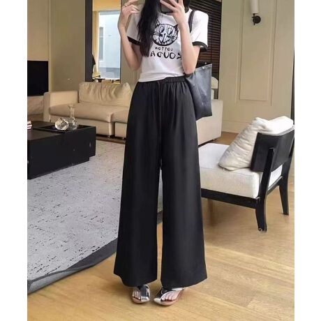 [^:kk5071a]ƂƏiȈۂ˔C[W[ChpcBMU[{Ƃŗ̓IȃVGbgɂAr̃CRɃJo[Ă܂BEGXg̓SdlɂȂĂAbNX̂KȐSnBEGXg܂ɓKxȂƂ肪邽߁AgbvXCꂢɌ܂܂BVvȂ݊AVcuEXƍ킹Ăꂢ߃X^CɁAJbg\[ƍ킹ăJWAɂy߂閜\ACełB