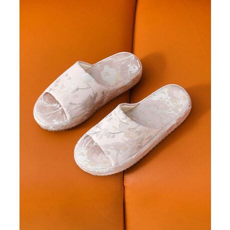 [^:molej2507a]iȌ򊴂̂WK[hD萶nŎdĂA؂₩ȉԕXbpBӂƂSnŁA烊bNX^CT|[gĂ܂BNbV̂\[Ə_炩ȍbDݍ݁AԗĂKBԂ◈qpɂ҂ȈꑫłBsNn̐Fɑ@ׂȉԖ͗lĂAamǂ̃CeAɂȂ݂₷fUCłB