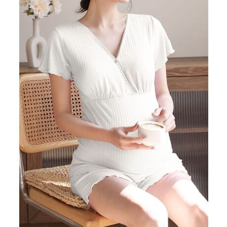 [^:xiy6098a]DP̃bNX^Cɂ҂ȁAgbvXƃV[gpc̃[EFAZbgB_炩ȃufނ₳ĝݍ݁AKȒSn񋟂܂BgbvX̓JVN[fUCŃtF~jȈۂɎpvXBՂƂłJo[AV[gpc̓EGXgɒStdlŖc݂ɍ킹Ē\Bߕt̂ȂNV[ȗSnBƎԂKɉ߂̂͂AY̎ɂBG߂킸g֗Ȉꒅł