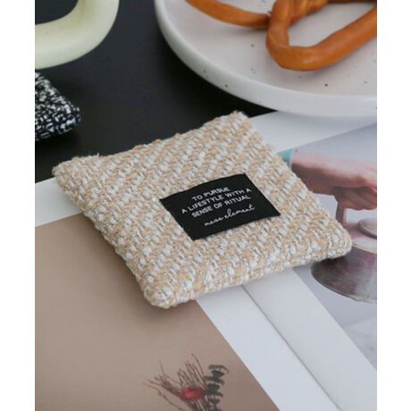 [^:momzy240408a]㎿ȃcC[hfނŎdĂAӂƂlpR[X^[Bx[WAubNAzCg3FWJŁAǂȃCeAɂ₳n݂܂BuɂƂVvƂp^OANZgɁBJbv⏬̉ɕ~ŁAe[uCɂȋԂɁBYɂāATCYdlقȂꍇ܂B