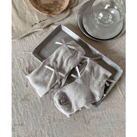 [^:mozli835a]i`ȃJ[Ə_炩ȑfފ͂́ALbYpTCh{\bNXBTChɂꂽȃ{Aɉ炵vXĂ܂BLkADtBbg闚SnB̓~hŁAXJ[gɂpcɂ킹₷AI[V[Ył܂Big͂Ao┭\ALOX^Cɂ߁BK[[R[f̎dグɂ҂ȈꑫłBS F24cm TCYF11cmM F25cm TCYF12cmL F26cm TCYF13cmYɂāATCYdlقȂꍇ܂B