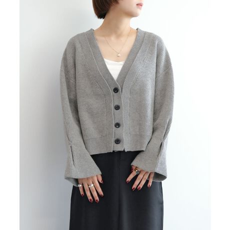 [^:ch2101]{[̂鑳ؚVlbNJ[fBKB肵݂ŗ₦₷ItBXɂIXXB[߂VlbNݕt̃VcuEXƂ̑QB悢䊴ŁAs[Xƍ킹tF~jX^Cfjƍ킹JWAX^C܂ŃR[fI΂LX^CɃ}b`ꒅłBTCY:50 g56 57 44 47YɂāATCYdlقȂꍇ܂B