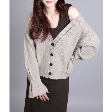 [^:ch2101]{[̂鑳ؚVlbNJ[fBKB肵݂ŗ₦₷ItBXɂIXXB[߂VlbNݕt̃VcuEXƂ̑QB悢䊴ŁAs[Xƍ킹tF~jX^Cfjƍ킹JWAX^C܂ŃR[fI΂LX^CɃ}b`ꒅłBTCY:50 g56 57 44 47YɂāATCYdlقȂꍇ܂B