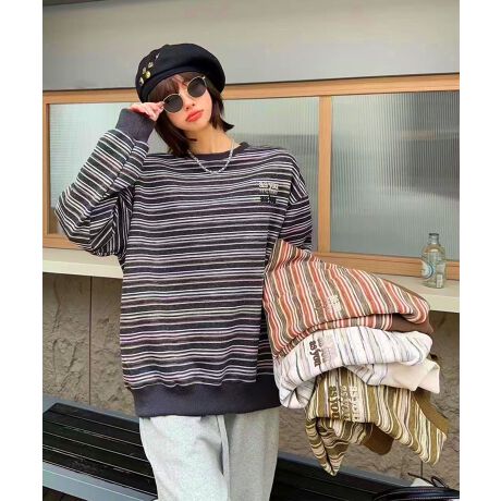 [^:dye820311a]Ղ̃[YVGbg͂̃}`{[_[vI[o[B߂̏䊴Ńqbv܂ŃJo[Ȃ烊bNXȂ܂B傫߂̃EhlbN񌳂茩AtɂȂ肷ȂoXɁBfjXbNX͂AMXאgpcƍ킹ΑlJWAȃX^COɁB68 g54 55 ŏ56YɂāATCYdlقȂꍇ܂B