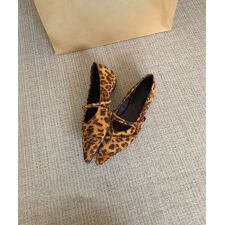 アイモハ(aimoha)のストラップデザインポインテッドトゥフラットシューズ