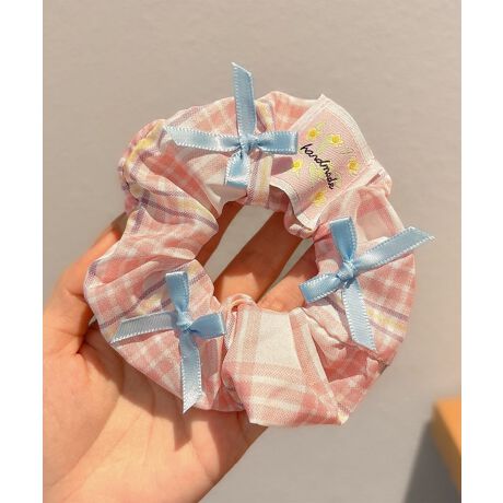 [^:szmdxd7610a]ӂƂ݊͂ oGVVB傫߃TCYł܂ƂߔɃ{[vXA؂₩ȈۂɎdグĂ܂B|Cg[X⃊{AttF~jȃfUCBȕWJŁA̓̋CR[fBl[gɍ킹đIׂ܂BoG̈ߑv킹ȕ͋CŁAfC[gʂȓ܂ŕLB܂Ƃ߂邾łȂAɃANZołĂBÂƏi˔VV́AR[fBl[g̎dグɂ҂łBFREEYɂāATCYdlقȂꍇ܂B