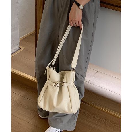 [^:yjfin6689a]VvłȂAobÑfUCANZgƂȂvXB_炩ȑfފƗDꂽ[͂ŁAfC[[Xɂ҂łBobǑ`͊ۂ݂ттĂAƂꕔŎ܂BV_[Xgbv͒\ŁA|ɂ΂ߊ|ɂΉł܂B221225cmYɂāATCYdlقȂꍇ܂B