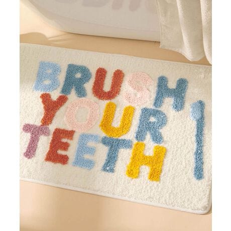 [^:mommj60511a]Cオ肪ƊyȂApSL[gȃJtoX}bgBuSPLISH SPLASHvuBRUSH YOUR TEETHvuWASH YOUR HANDSvȂǁAVѐSՂ̃bZ[WfUCŁAʏoX[ɖ邢ANZgvXBӂӂ̔GƍzŁAT|[gBʂɂ͊~߉H{ĂAȂq܂⍂҂邲ƒɂSłB@Ŋې􂢉\Ȃ̂ŁAɂg܂BMtgɂ҂ȁApƃfUC˔ꖇłB60 40YɂāATCYdlقȂꍇ܂B