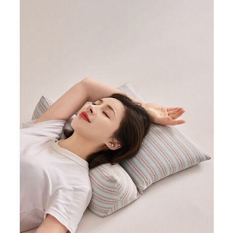 [^:mozjf432885a]u񂪃NvuyvuRɖv̐ԂNԂɕςA2p[c\̃lbNT|[głBOp`̃lbNT|[gƁAʂ̃wbhT|[ggݍ킹Ǝ\ɂAEExAł̎RȃJ[uۂ悤݌vĂ܂BOĒ\Ȃ̂ŁA̍gR݁Bނɂ͒ʋCɗDꂽVRΊkgpAʋCEKI OpŎ₳AłXgb`Ip[cƎOOKIpr݌vŁA@Op͍⑫ɂpłA1ŉȂD́IF3520OpF3517YɂāATCYdlقȂꍇ܂B