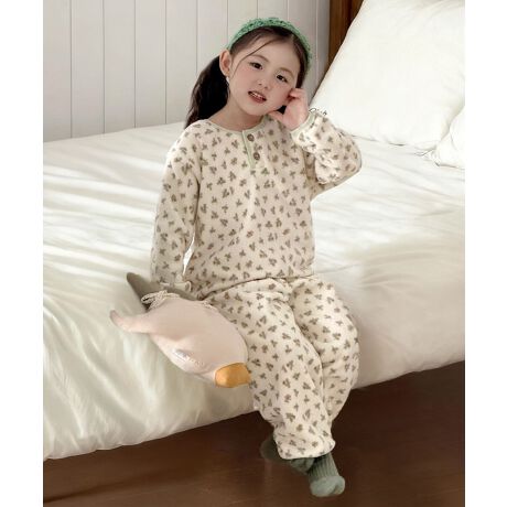 [^:mocds021a]܂ŉ_ɕ܂悤ȒSnBG蔲Q̑fނŎdĂ[EFAZbgoB₷lVGbgɁAtg̃{^fBe[ANZgB炵vgŁAԂtHgWFjbNɁB₷ݑÕbNX^Cx̃[EFA܂ŁAƓʂɂĂACełB110cm 38 ŏ34 g40 44EGXg46 qbv72 ҉37 pc62120cm 40 ŏ37 g42 46EGXg48 qbv76 ҉41 pc68130cm 42 ŏ40 g44 48EGXg50 qbv80 ҉47 pc74140cm 44 ŏ43 g46 50EGXg52 qbv84 ҉52 pc80YɂāATCYdlقȂꍇ܂B