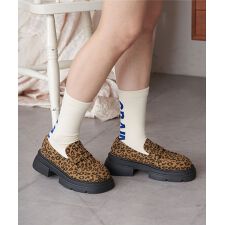 厚底ローファー