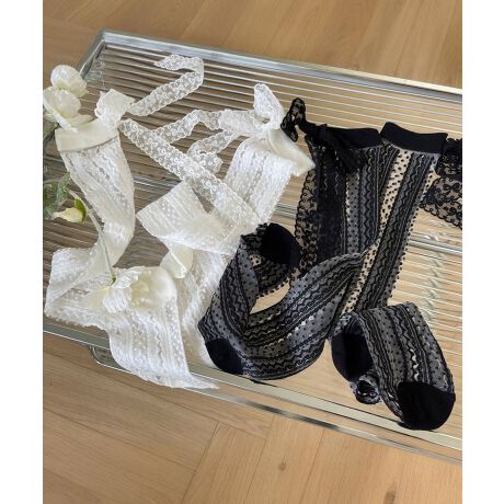 [^:hyx1943a]@ׂȃhbg`[ɁAcC̃[X͗lgݍ킹iȃO\bNXBobNX^Cɂ́AÂY傫߂̃[X{zuAтɗhătF~jȈۂo܂BG܂ł̏i40cmjŁAXJ[gV[gpcAs[XȂǕLR[fBl[gɃ}b`B悢y₩ŁAtĂ͂H~C[hX^CɊB͏_炩LkAԒpĂߕtȂdlłBTCY4020