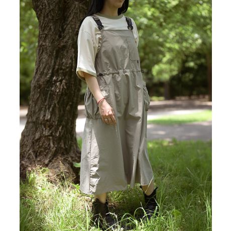 [^:smoAbpslsa]@\ƃX^C𗼗Ay₩iCXJ[gIyʂȃiCfނgpA₷QŃAEghAɂgɂœKEGXg͌SdlŒߕt[tBbg傫߂̃tg|PbgۓIŁAX}z⏬̎[ɂ֗ɂĒ悭LACVGbǧ^ꂢɌĂ遜RpNgɂ߂t|[`tŁAsLv̎^тɂyM(cm)zEGXg74`82 qbv103 XJ[g86 Xbg30.5yL(cm)zEGXg82`90 qbv106 XJ[g88 Xbg31