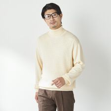 コナカ(konaka)の【stanley blacker】洗えるタートルネック ケーブルニット アイボリー