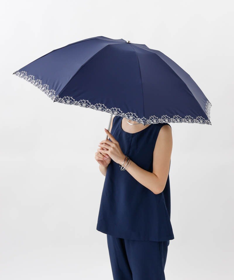 Aquascutum】エレガンス刺しゅう晴雨兼用傘（折りたたみ傘） | アクア