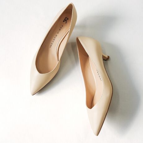 [^:FB-E-2634]25tĐVyiЉziŐꂽfUC͂̃|CebhgDpvXB3cmq[rĂ܂BtH[}ȏꂩItBXg܂ŕL􂵁AǂȃV[łGKgȑoĂ܂ByTCYzbF12.5cmq[F3.0cmꕝF8.6cmd(Б)F175g@37cmɂđB܂ŖڈƂĂlByuhЉzt@rIXR[j́A1998NɐݗꂽC^AEtBcFɂ郌fB[XV[YuhB VGbgƗSn˔ACéAC^AV[Y̑㖼ƂȂĂ܂B