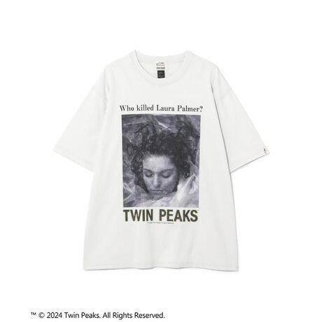 [^ԁF7924234010]MANASTASH^}iX^bV^TWIN PEAKS TEE 01^cCEs[NXTVc01TWIN PEAKS Capsule CollectionERbg1006ozVEiAVbhEHbVH{osVcEOʂɁyEňԔ́zƂꂽ[Ep[}[(VFE[)̃tHgvgEwMANASTASHSyTWIN PEAKS^cCEs[NXzwcCEs[NXxiTwin Peaksj́AfBbhE`ƃ}[NEtXg삵AJ̘Aerh}B90N㏉ɁȂS3lbg[N̈płABCfBԑg̃Lb`́uN[Ep[}[EHvB̃V[Y͐lC҂̃eB[GCW[Ŋw̏[Ep[}[̎csȎEl{FBIʑ{fCEN[p[`ĂBSĂł͂Ȃ{M̉QɊ񂾓`IȃJgV[YłBTM(C) 2024 Twin Peaks. All Rights Reserved.