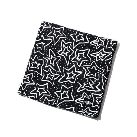 [^ԁF7925170001]MANASTASH^}iX^bV^GAUZE MANALOHA BLANKET^K[[ }in uPbgERbg100̃_uK[[fނgpBEʋCAzAȂǂ̐ɋzĂ̂ŁATTȔG肪fށEAMANASTASH̕ꂼA|bvA[gɗƂ񂾑̃vgE~ƂĂ͂A唻̃Xg[悯XAlXȗprŎgTCYEOtBbNySAND NAOKI^ Naoki""SAND""YamamotozMANASTASH^}iX^bV1993NɕčVAgŐݗꂽMANASTASHBuh̗RƂȂkAJ嗤̐C݉kɑJXP[hR삯}iX^bVŔAXL[gbLOA}EeoCNAteBOAJbNȂǑlȃAEghAX|[cy߂邱ƂŗLłBnƎwv⃊TCNt[XȂǊɗDfނ̗pčō̃ACe邱Ƃ𗝔OɌfAǂAJ̃v_NgfUCx[XɂCtX^Cuh́At@bVƃJ`[NXI[o[VX^CĂ܂B