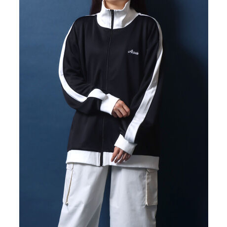 [^:017-503-0001]ANPAS Oversized Side Line Track Jacket/ANPAS ʒ I[o[TCY TChC gbNWPbg W[W jpyANPAS Oversized Side Line Track Jacket/ANPAS ʒ I[o[TCY TChC gbNWPbg W[Wz Fabricǂ݂ƏiȌ򊴂̂W[WngpĂ܂BLkAƂnKȒSn^Ă܂BDesign/Silhouettegȕ͋CỸCƔzFũfUC{ȌÒ̃X^COogh̍ACeB݂𗧂X^hJ[AJXeJ[Ƌ݂̕ωł܂قȂۂɂȂX^CO̕L܂BCɎ{ꂽpCsO~j}ȃfUC̒ŃANZgƂȂĂ܂BI[o[TCỸ{bNXVGbgAȃAJWX^CA{ȌÒ̃X^COo܂BlC̃rbOVGbgX^CŃjZbNXƂĂg܂BStylingTVc^NgbvȂǂǂȃgbvXƂQłBChpcXbNXȂǂƍ킹āAS̓Iɂ邭ȂlC80`90'sÒX^C߂łBJ[SpcWK[pcɃXj[J[킹ƃX|[cXg[gX^Cɡfj`mpAChpcɍ킹ƃJWAX^CɁAɃ[t@[u[cȂǂ̊vC킹ƏiȑlȃX^CɁBg[gobOobNpbNLbvoPbgnbgATOXANZT[ȂǂȏƂQłBYfB[XƂɒpł郆jZbNXfŤJbvR[fFBm̃yAR[fɂ߂łîCɓo^J[̍ēפZ[Xg1_ʒm͂܂uĥCɓo^ViēׂȂǂȏ󂯎邱Ƃł܂yANPASz̍Ő[ӎȂςȂ̂؂ɁB̎X́ghǋAɂ̐ւ̐VȈɊYx[VbN[hX^CĂ܂B