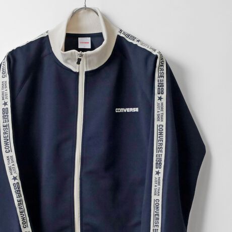 [^:037-228-0157]CONVERSE/Ro[X1908NAAJE}T`[ZbcBőnƂXj[J[uhBI[X^[EWbNp[ZƂXj[J[̐`Ƃ郂f𑽂JA{ĐEňĂBCONVERSẼApACeobÓAV[Y{ōL܂ɐꂽB̓JWAACeƂčLVbvŔ̔ĂAߔÑX|[cEXg[gt@bV̗sŐlCB̍SݓXɂI[Vbv\ȂǁAuh]ĂBfޖ{̂ɂ̓|GXe100̃W[WfނgpĂAKxȌ݂Ɗ炩ȔG肪łByʂȂn̂鎿ŁAԂ̒płXgXɂAgɂ҂ȎdオłB₷ƃX^C̈芴𗼗Aꂵɂ̂|CgłBfUCNVbNȃgbNWPbg̃fUCx[XɁAɂ͂肰ȂRo[XSvgzuB|CgōT߂ȂƂ݊AVvɂ܂Ƃ߂Ŝ̈ۂ߂Ă܂BɂꂽC̓X|[eB[Ȉۂ^Aǂ郌gȕ͋CY킹܂BƂ̂VGbg͒Sn̗ǂƓ₷𗼗AbNX̂钅p񋟂܂Btg̓tWbvdlŁAEX[Yɍs܂BR[fBl[gfj⃏Chpcƍ킹ăXg[gɂ܂Ƃ߂AWK[pcƑgݍ킹ăX|[eB[Ȉۂ̂߂łBCi[ɔTVc߂΁ÂRgXg܂ÂX^CɁBɂ̓Xj[J[IԂƂőŜ̃oXAfC[Ɏ₷R[f܂Byׂ݂ɁîCɓo^in[g}[NNbNjJ[̍ēגʒmA݌ɃXgP_̒ʒmAZ[̒ʒm󂯎邱Ƃł܂BuĥCɓo^ViUPꂽ蔄؂ꏤiēׂƂȂǁAuĥȏ󂯎邱Ƃł܂Bfډ摜̏i̐F́ATvBeł邱Ƃ≮O≮̌̏Ǝ˂pxɂƐFقȂꍇ܂܂\̃TCYƎ͎኱قȂꍇ܂̂ŁA\߂B