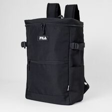 フィラ(FILA)の【スポーティなロゴワンポイント】 スクエア デイバッグ ラバーワッペン ピスネーム