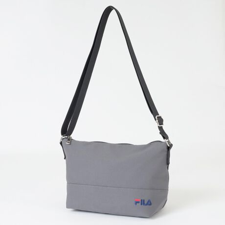 [^:772-828-0407]FILA/tB1911NC^ÃrGbɂătBZɂđnƂꂽB1970NɃX|[cEFA̕ɐioAvejXĨrE{Oւ̃X|T[hŒmꂽB܂ŔFejXEFAɐFfUĆA̐lXڂW߂B1980Nォ90NɂāAehk`𒅗pX|[cIA[eBXgƂƂɁA uƂvȃX|[cEFAƂčLFmB2010NAX|[cCtX^C̒Ăɗ܂炸AXg[guhƂĊmłnʂzĂBfޝH{|GXengpByʂȂϋvɗDA}ȉJ␅Ԃו܂BfC[[X͂AAEghAV[◷sɂΉłpIȑfފłBfUC{̉Eɂ́uFILAv̎hJS|CgŔzuB咣ȂfUCŁAJWAɂX|[eBɂ݂܂B[ʂł́At@Xi[|Pbg~1AI[v|Pbg~2AX}z⏬̐X[YB17.5cmA30cmAs13.5cmƁAKvȉו[łoX̎ꂽTCYłBJ[̓ubNƃO[2FWJBR[fBl[g^E[X͂AtFXLvȂǂ̃ANeBuV[ɂœKBX|[eBȃX^Cɂ͂AVvTVcXEFbgɍ킹Ăf閜\obOłBj킸g郆jZbNXfUCŁAfC[Ɋ􂵂܂Byׂ݂ɁîCɓo^in[g}[NNbNjJ[̍ēגʒmA݌ɃXgP_̒ʒmAZ[̒ʒm󂯎邱Ƃł܂BuĥCɓo^ViUPꂽ蔄؂ꏤiēׂƂȂǁAuĥȏ󂯎邱Ƃł܂Bfډ摜̏i̐F́ATvBeł邱Ƃ≮O≮̌̏Ǝ˂pxɂƐFقȂꍇ܂܂\̃TCYƎ͎኱قȂꍇ܂̂ŁA\߂B