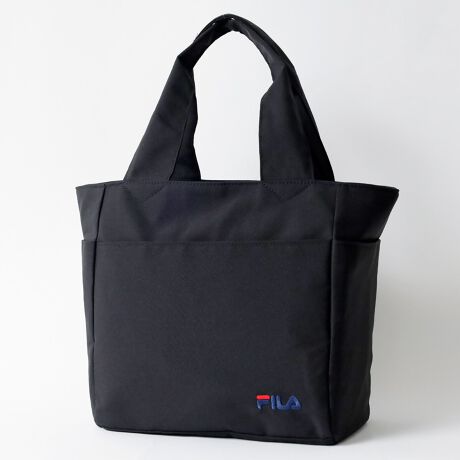 [^:778-828-0078]FILA/tB1911NC^ÃrGbɂătBZɂđnƂꂽB1970NɃX|[cEFA̕ɐioAvejXĨrE{Oւ̃X|T[hŒmꂽB܂ŔFejXEFAɐFfUĆA̐lXڂW߂B1980Nォ90NɂāAehk`𒅗pX|[cIA[eBXgƂƂɁA uƂvȃX|[cEFAƂčLFmB2010NAX|[cCtX^C̒Ăɗ܂炸AXg[guhƂĊmłnʂzĂBfޝH{|GXen̗pByʂŏvȂAJ␅H͂₷AfC[[XAEghA܂ŕLV[Ŋ􂵂܂Bʋ΂₨õTuobOƂĂg₷fފłBfUC{̉EɁuFILAv̎hJSzuAX|[eBȒɂivXBOɂ̓I[v|Pbg~1ƗTChɃ{gTCh|Pbg~2Awʂɂ̓t@Xi[|PbgAו̐₷\łBCi[|Pbg~2A[͔QB24cmE35cmEs14cmƁARpNgȂTCYłBJ[̓ubNƃO[2FWJBR[fBl[gX|[eBȃX^Cɂ͂AJWAȃR[fɂ}b`BVvȃShJ悢ANZgƂȂAX烌W[V[܂ŕL􂵂܂BjZbNXŎgfUCȂ̂ŁAyAŎ̂߂łByׂ݂ɁîCɓo^in[g}[NNbNjJ[̍ēגʒmA݌ɃXgP_̒ʒmAZ[̒ʒm󂯎邱Ƃł܂BuĥCɓo^ViUPꂽ蔄؂ꏤiēׂƂȂǁAuĥȏ󂯎邱Ƃł܂Bfډ摜̏i̐F́ATvBeł邱Ƃ≮O≮̌̏Ǝ˂pxɂƐFقȂꍇ܂܂\̃TCYƎ͎኱قȂꍇ܂̂ŁA\߂B