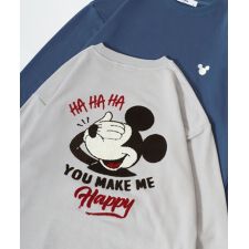 ディズニー(Disney)の【ミッキー/ミニーのレトロプリント】 裏毛 サガラ刺繍 クルーネックスウェットトレーナー