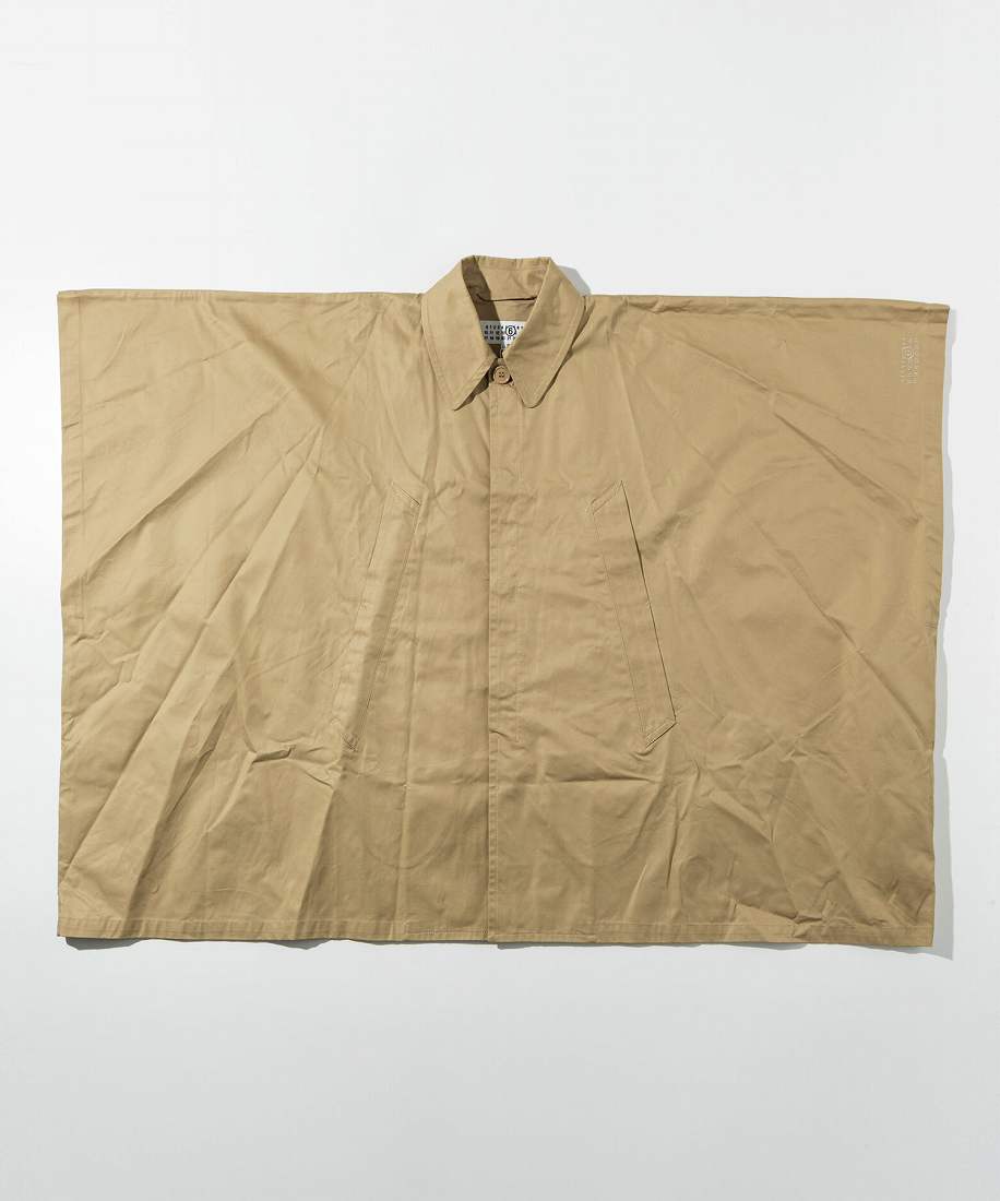 MM6 Maison Margiela ワンポイントブランドロゴ襟付きポンチョ MM6 Maison Margiela ワンポイントブランドロゴ襟付きポンチョ