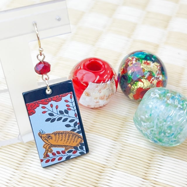 ミニ花札ピアス | 和小物マルシェ(Wakomono Marche) | マルイ