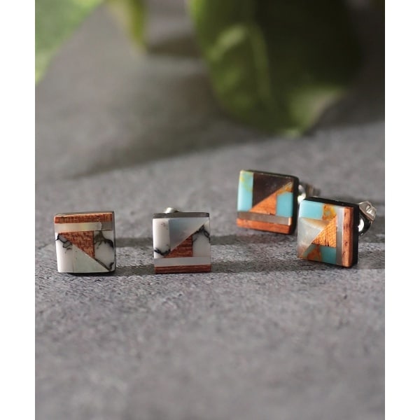 キカスクエアピアス | チチカカ(titicaca) | マルイウェブチャネル