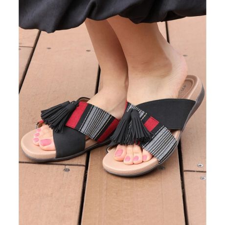 [^ԁFZOSJBB7019]  GXjbNȕ̃{[_[nAbp[Ɏgpg₷fUCB тɗh^bZANZgɂȂĂ܂B ̓IŃz[ĥŁAԕĂɂ̂B \[̓NbVAnʂ瑫ɓ`ՌzĂ܂B lۂJ[OŗlXȃR[fBl[gɂ}b`ĂwreK{̃ACełB TCÝAMTCY(23.5cm)ALTCY(24.5cm)AJ[́Ax[WAubN2F炨IтB Ă݂܂I  <!-- l r[ -->    22.5-23.0cm FLߍbF  TCY M  Corf f   Ȃ M   Rg MTCYł傤ǗǂTCYłBƗāAfUC\[̓NbVA̓IɃJ[uĂēy܂ɂtBbgĂė₷łB  <!-- l r[ -->    24.0-24.5cm FLߍbF  TCY L  Corf f   Ȃ L   Rg Ƀsb^ƃtBbgĒԕĂȂłnʂɐĜ݂Œnʂ̍dؓ`Ă܂B   zi͐nْ̍fʒuɂAiEJ[łF╿̏oقȂꍇ܂Bfpʐ^͌̉ŐFꍇ܂Bwȉi摜ɋ߂FƂȂĂ܂B