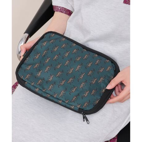 [^ԁFK466-169]L[P[Xɂ҂IڂłKiUpbJu|[`  ႮɂȂ肪ȗsobO̒gdł|[`B sɎgL[P[XɃpbLO₷߂̃TCYɂȂĂ܂B yʂőϋvɗDꂽfނgpĂ̂ŁASĎgp\B ܂A͂H{Ă̂ŉꂪtɂ̂|CgłB ʋC̗ǂbV̑Œg͈ڗđR ߗނd邱ƂŗsłוU炩炸A؍ݒړKɉ߂܂B ĩW̒ւȂǂ̎^тɂ֗łB  fUC fUC1(TCPt[)/fUC2(Ip[h)/fUC3(uCg^CK[) yKiU/LEzǂȓVCł̏yނƂbg[ɁA킩痣ꂽAEghAV[ŉKɁA炵߂邱Ƃڎwl̊OVтuhłByiԕύX̂m点z2025N47ufUC2AfUC3v̕iԂuK466-169vɕύX܂Bi^OɋiԍiK445-175AK445-360jLڂĂꍇ܂̂ŗ\߂Bzi͐nْ̍fʒuɂAiEJ[łF╿̏oقȂꍇ܂Bfpʐ^͌̉ŐFꍇ܂Bwȉi摜ɋ߂FƂȂĂ܂B