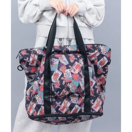 [^ԁFZOSJCD7102]RpNgɂȂI KiU ~``JJR{[Vg[gobO  ŉוĂSIKiU ~ ``JJ̃R{fUCAeʃg[gobOB Ղ33LTCYŁAyY}ȉו̑ɂNNΉĂ܂B yďvȑfނgĂ̂ŁA^тKB gȂƂ͏ŃpbJu[ł邩AX[cP[X̒ɂ̂΂Ă̂ɂ֗łB ɂ̓t@Xi[|PbgÂׂ̐₷AobỎɂ̓V[YȂǂ𕪂Ď[łZp[gRp[ggtI ɁAL[P[X̎ɌŒłxgtŁAobOYɂړX[YB ̂Ƃɂ҂́Agg[gł  J[ fUC1(eAJ[h)/fUC2(CfBA) yKiU/LEz ǂȓVCł̏yނƂbg[ɁA킩痣ꂽAEghAV[ŉKɁA炵߂邱Ƃڎwl̊OVтuhłB y舵̂Ӂz E̐íA͂hngpĂ܂ADڂt@Xi[萅Zꍇ܂̂ŁAӂB EJ̒ŒԎgpꍇAZꍇ܂̂łӂB E͂ʂ͎gppxɂ菙XɒቺĂ܂B͂キȂ܂ŝ̂͂Xv[gpAN[jOXւ͂H˗ĂB EiɎgpĂ鐶ńAGACȂǂɂFAFڂ肷鋰ꂪ܂̂ŁAB Eꂪtꍇ͕zgpďĂB Eۊǂ̍ۂ͏\ɐ≘@A˓⎼Cʂ̗ǂꏊŗǂA[ĂB zi͐nْ̍fʒuɂAiEJ[łF╿̏oقȂꍇ܂Bfpʐ^͌̉ŐFꍇ܂Bwȉi摜ɋ߂FƂȂĂ܂B