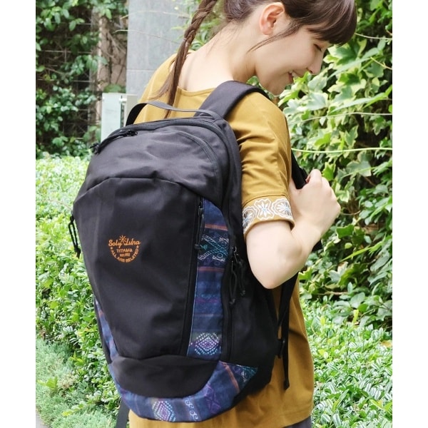 美品 ANNA SUI アナスイ ヴィンテージボタンバックパック リュック ANNA SUI（アナスイ）の「ヴィンテージボタン バックパック