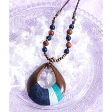 糸巻ウッドネックレス