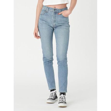 [^ԁFA21700006]Levi's&reg; Made &amp; Crafted&reg; High Rise Slim Jeans̓EGXgCɎRɊYAqbv瑫ɂčׂȂAƂVGbgɃfUC܂BVcƃV[Yς邾ŁAJWAiȃX^C܂ŊȒPɃC[W`FWł܂Bō̓{fjgpB킸ȃXgb`Ă̂ŁAAĂKɉ߂}XgnuACełB