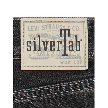 [^ԁFA56660001]Levi&rsquo;s&reg; SilverTab&trade; 2023A^WRNVLevi&rsquo;s&reg;̃Re|[CƂāA1985NɃX^[g܂B[oCX&reg;̃V{łobN|Pbg̃^uVo[ŁA̓Ɠ͋̕C̃ChŊɂ郊bNXVGbǵA݂łXg[g~[WbÑJ`[ƗZA҂𒆐SɔIȐlC𔎂Ă郉CłBSilver Tab&trade;\FiẗłuLOOSEvBS̓IɃ[YłƂ肪ȂAɌčׂȂe[p[hɂȂĂ̂ő̂͂̃VGbgBTChɃ|PbgzċߔNlC̍܂ĂĂJ[SpcvfvXB90N͋̕C&rdquo;Ȃ&rdquo;ubNJ[Ɛn|CgłBɃ{[oȂĒ̂IXẌ{łBmodel:185cm B85 W70 H88 pTCYF34inch