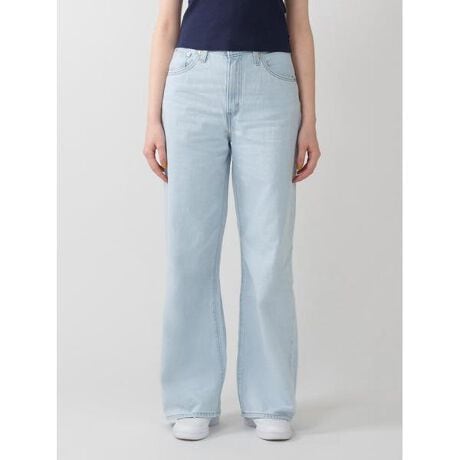 [^ԁF001UP0001]gh̃oM[X^CŁÃEGXgɃsb^ȃTCYɕύXłDꂽW[YfUC܂BX^CĂnCCỸX^CŁAbNXtBbg̃X^C̔wɃAWX^[tāA҂ɂ킹悤ɂ܂BAAWX^[𗘗păR[fBl[gy݂Bmodel:168cm B81 W63 H94 pTCYF26inchu(R)v݂̂\Lꂽbh^úALEVI'S(R)̕܂܂郌bh^uƓlɐisł͂܂BsǕił͂܂̂ŁAEԕi󂯂ł܂B܂A^u̎ނIт܂̂ŁA\߂܂B