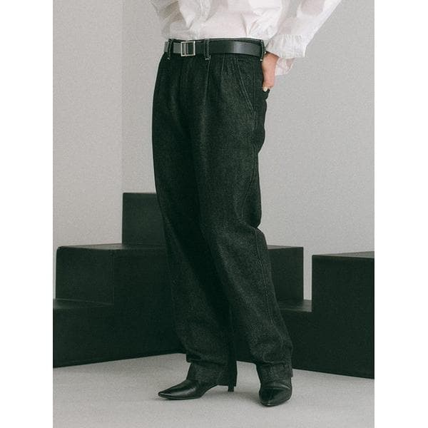 【全サイズ完売品 希少】 リーバイス ワイドプリーツ CROP GRANITE ワイドプリーツ CROP ブラック GRANITE MADE OF JAPAN