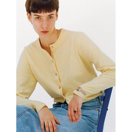 [^ԁF0037P0011]ǂȃ{gXƂQ̃NVbNȃJ[fBKoꂵ܂BX[p[\tg N[lbNJ[fBḰASn̗ǂX^_[htBbgƏ_炩ȔG̐nŁASnQłBpȂꖇłBu(R)v݂̂\Lꂽbh^úALEVI'S(R)̕܂܂郌bh^uƓlɐisł͂܂BsǕił͂܂̂ŁAEԕi󂯂ł܂B܂A^u̎ނIт܂̂ŁA\߂܂B