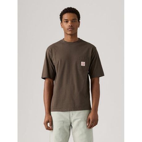 [^ԁFA58500025][oCX̑nƎ҂ł郊[oCEXgEX́A1873NɃW[YaAl̐𔽉f݂̃W[Y̌^ƂȂ^tŋ@\Iȃ[Npcn肾܂BLEVIfS WORKWEAŔA̓`󂯌pA[NEGA_Ƃ^tȂAꂽfUCƃNIeBdlɌCłB vȃRbgfjƃLoXñ{gX́A_߂Xgb`Âɂ|Pbg̕⋭A⋭xg[vA[|PbgAvŗV[ȂǁAz̍s͂\fBe[ ̗pĂ܂B WORKWEARRNVꕔ́AJɑς悤ȎpIŋ@\Iȃ[NEFAłBtbV[ڈŁAxɂꂽn̗pĂ܂BSn̗ǂƒȂ̕L|CgSS WORKWEAR TEEBubNJ[̂ƂbNXtBbg̃{fB̋Ƀ|PbgzVvȃfUCŕLX^COŏd󂷂ꒅłBu(R)v݂̂\Lꂽbh^úALEVI'S(R)̕܂܂郌bh^uƓlɐisł͂܂BsǕił͂܂̂ŁAEԕi󂯂ł܂B܂A^u̎ނIт܂̂ŁA\߂܂B